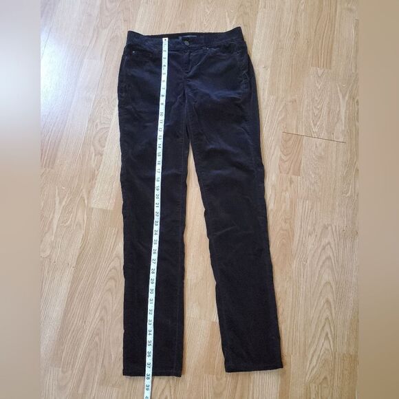 ANN TAYLOR | 'The Skinny' Modern Fit Velvet Pants - size 0 in Black - Picture 9 of 11